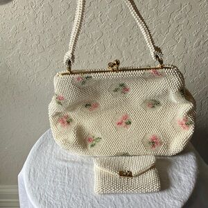 Petite Bead by Lumured: VTG Floral Beaded Handbag- mirror & wallet- Made in USA
